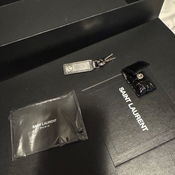 Saint Laurent small bag - Picture 8 of 11